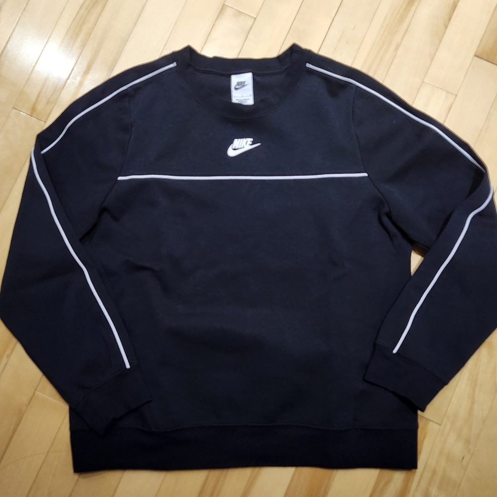 Nike sweatshirt - Picture 2 of 6